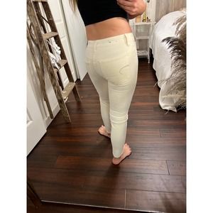 AEO Cream Corduroys (Stretch)
